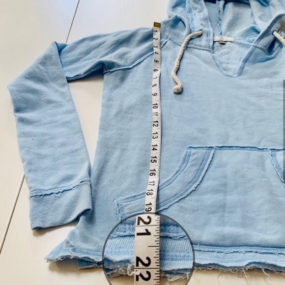 Lightweight Pale Blue Hoodie (S) - Picture 8 of 11